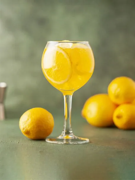 Limoncello Spritz